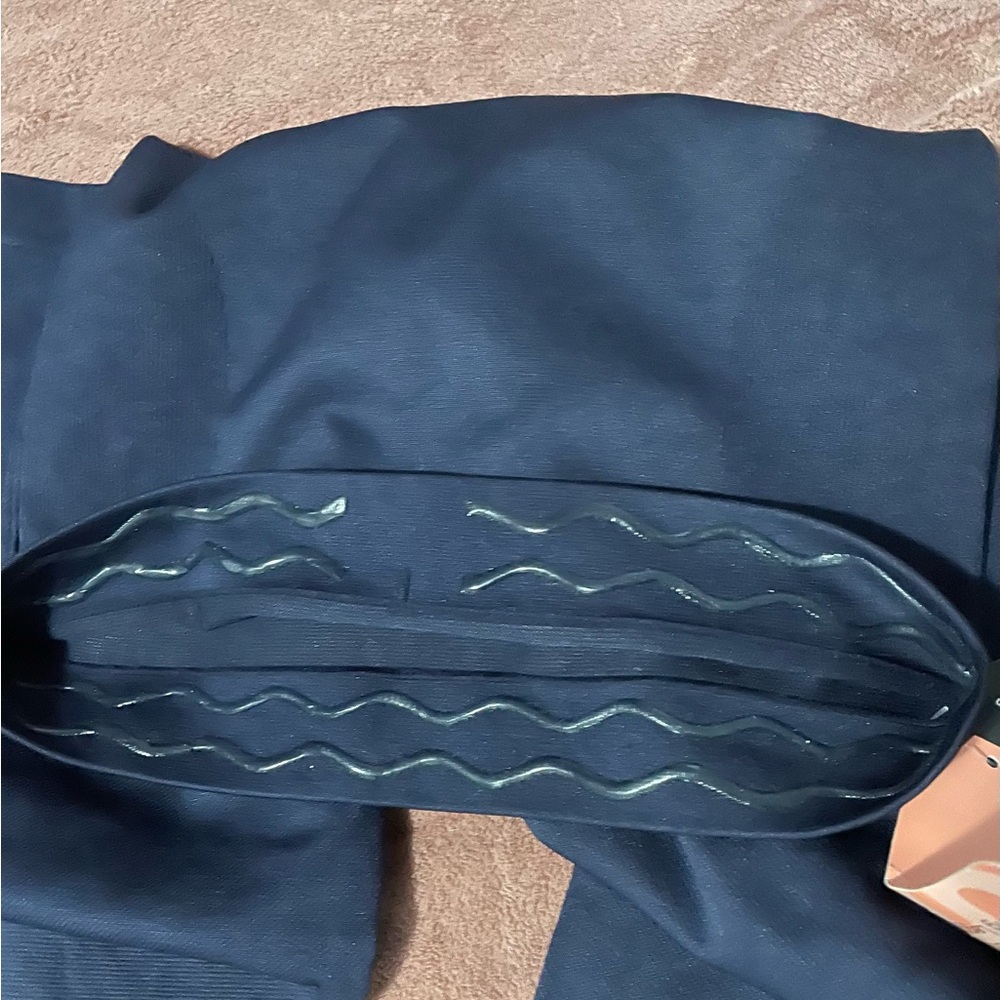 High waist, navy color